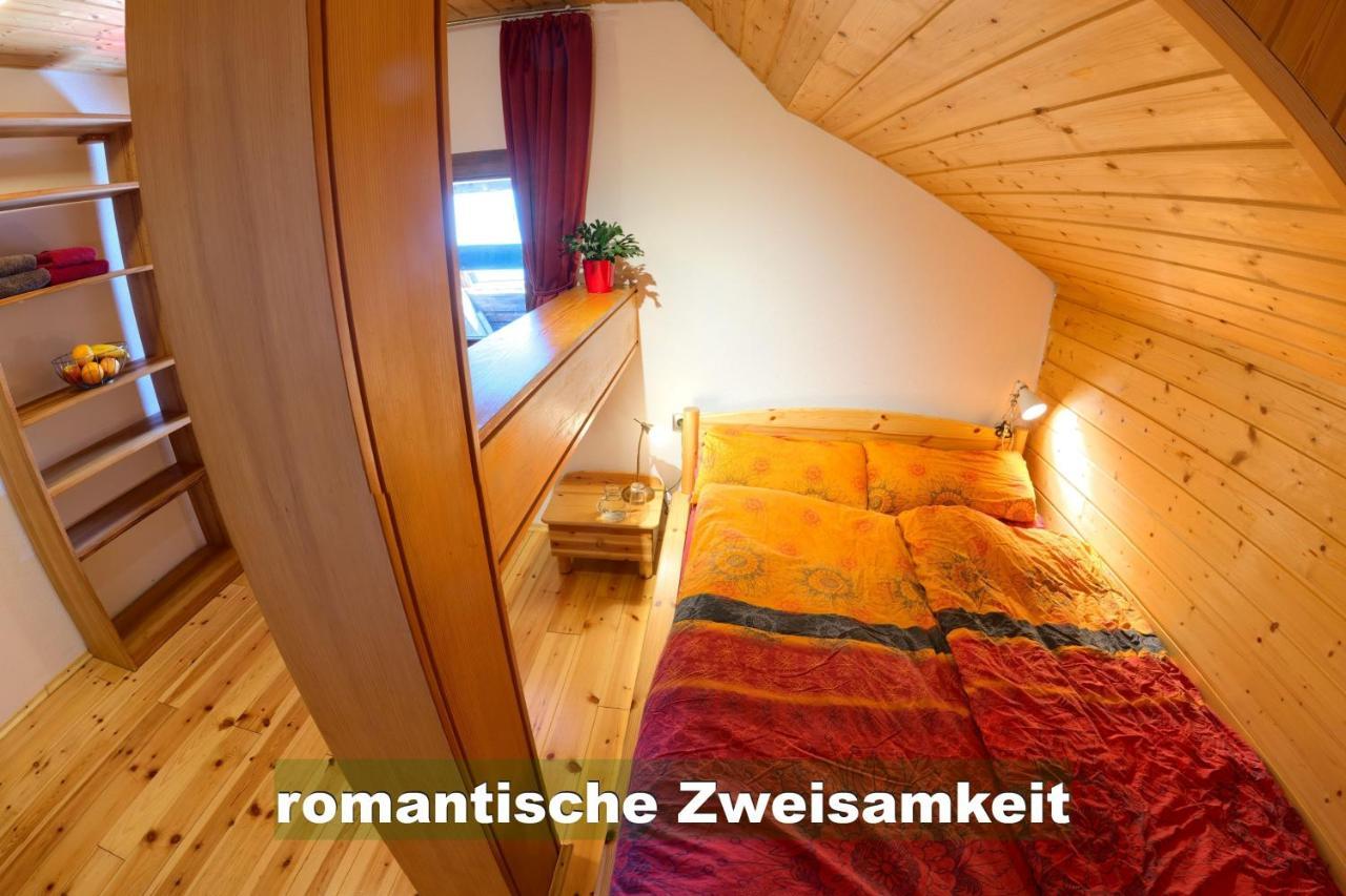Wohlfuehl-Ferienwohnung 80 Qm, 8 Personen, Aussicht & Heimkino Тодтнау Екстер'єр фото